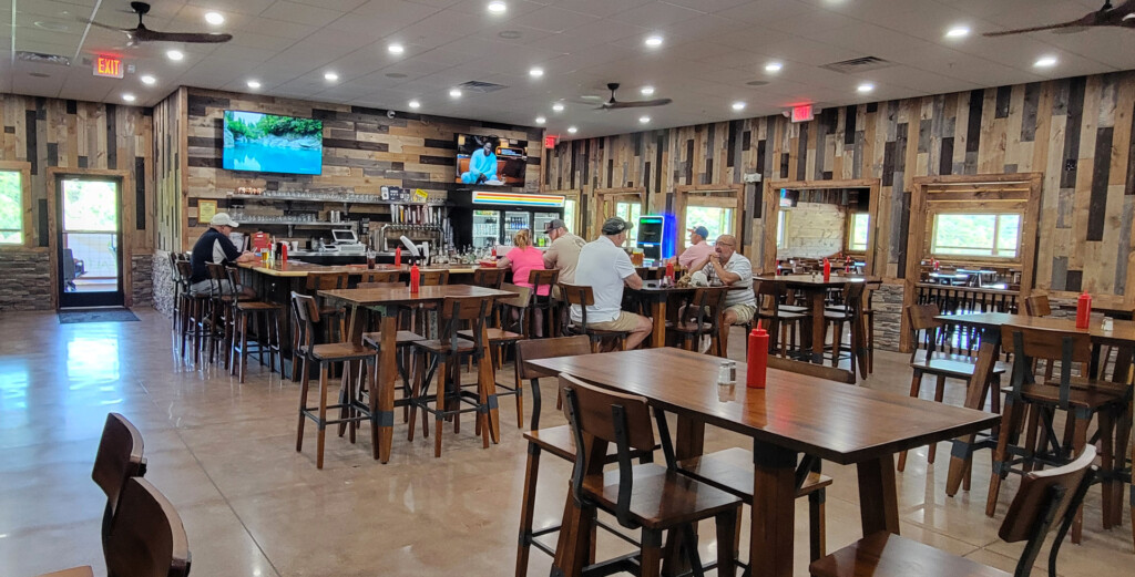 We are thrilled to announce the all-new Creekside Golf Course clubhouse is now officially open to the public! The structure features improved square footage compared to the original building and improved front door access...